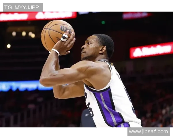 德阿隆福克斯引领国王崛起展现领袖风范与无限潜力 德阿隆福克斯引领国王崛起展现领袖风范与无限潜力