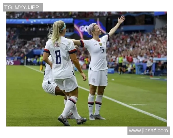 德国女足与西班牙女足精彩对决回顾分析及比赛亮点总结 德国女足与西班牙女足精彩对决回顾分析及比赛亮点总结